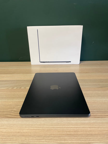 MacBook Air 13-inch | M4 Chip | 256GB | 16GB - Midnight (Pre-owned | A-Grade)