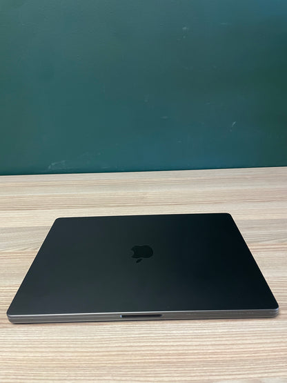 Apple MacBook Pro 16-inch With M3 Max Chip | 1TB | 36GB - Space Black (Pre-owned | B-Grade)
