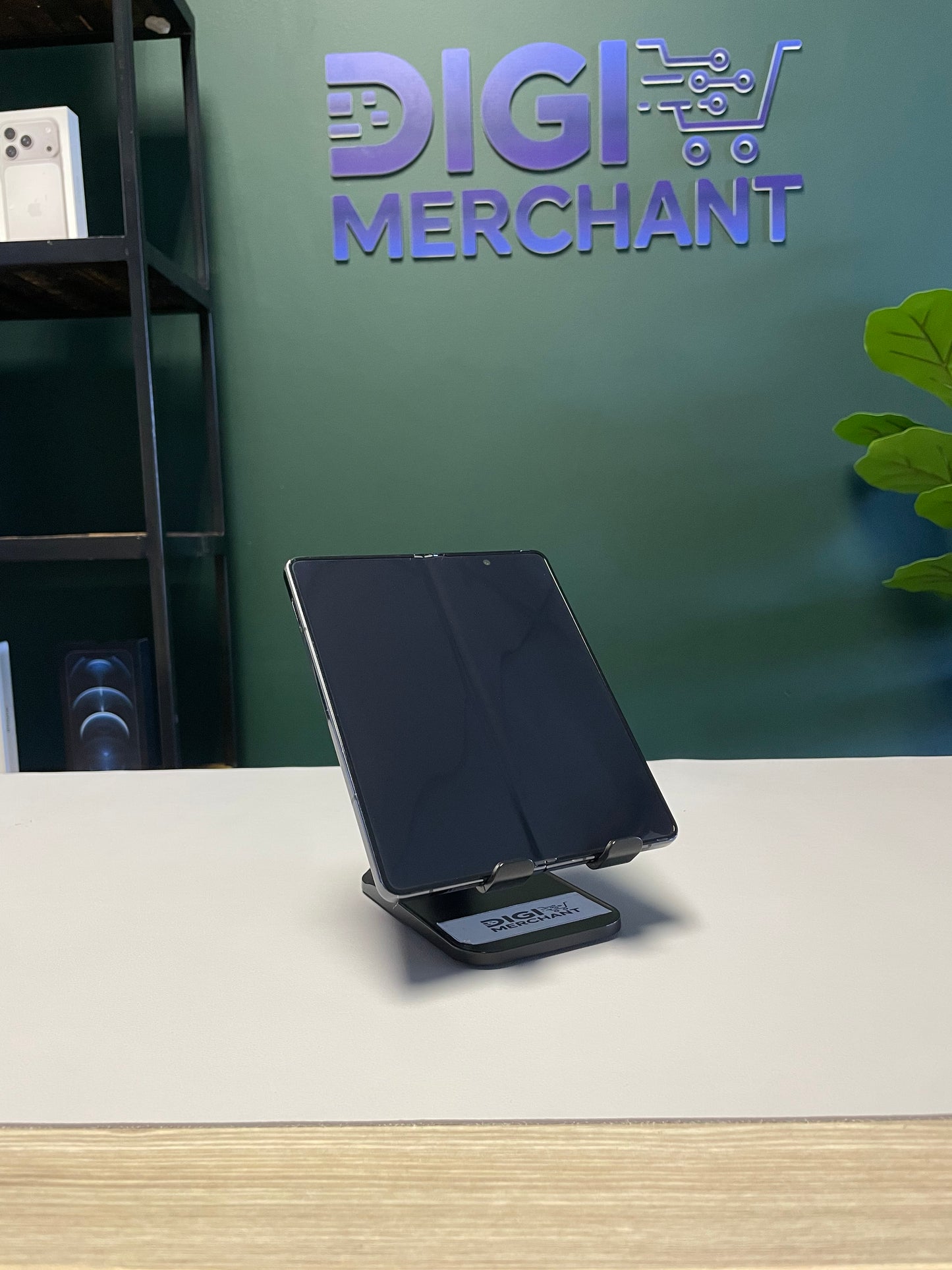 Samsung Galaxy Z Fold 5 256GB Phantom Black (Pre-owned | B-Grade)