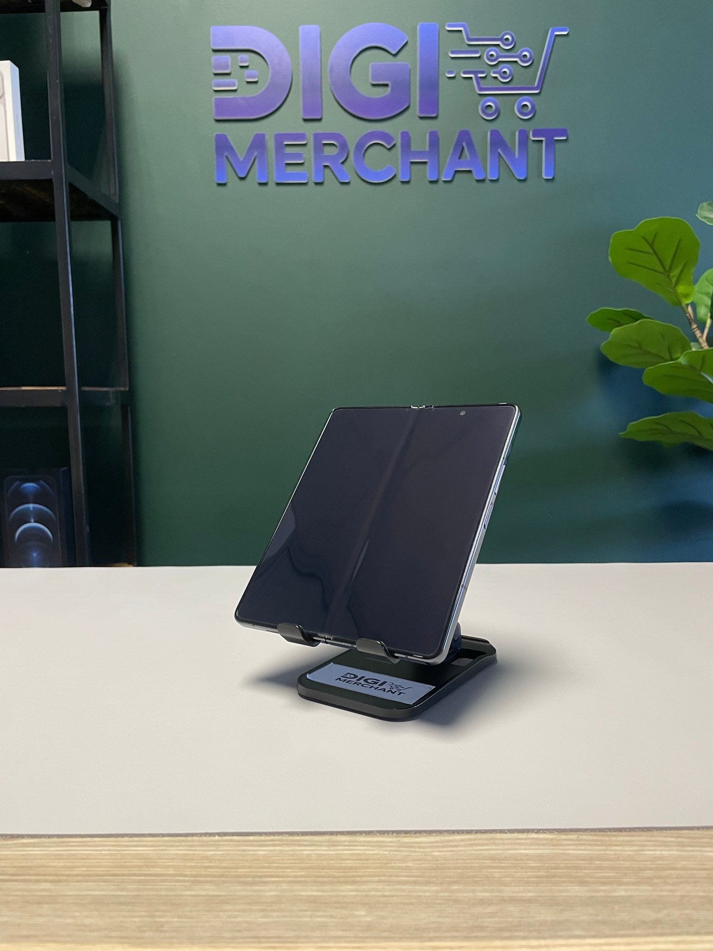 Samsung Galaxy Z Fold 5 256GB Phantom Black (Pre-owned | B-Grade)