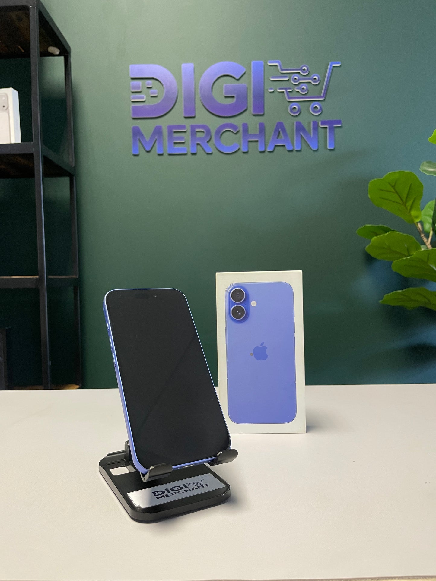 Apple iPhone 16 256GB - Ultramarine (Pre-owned | B-Grade)