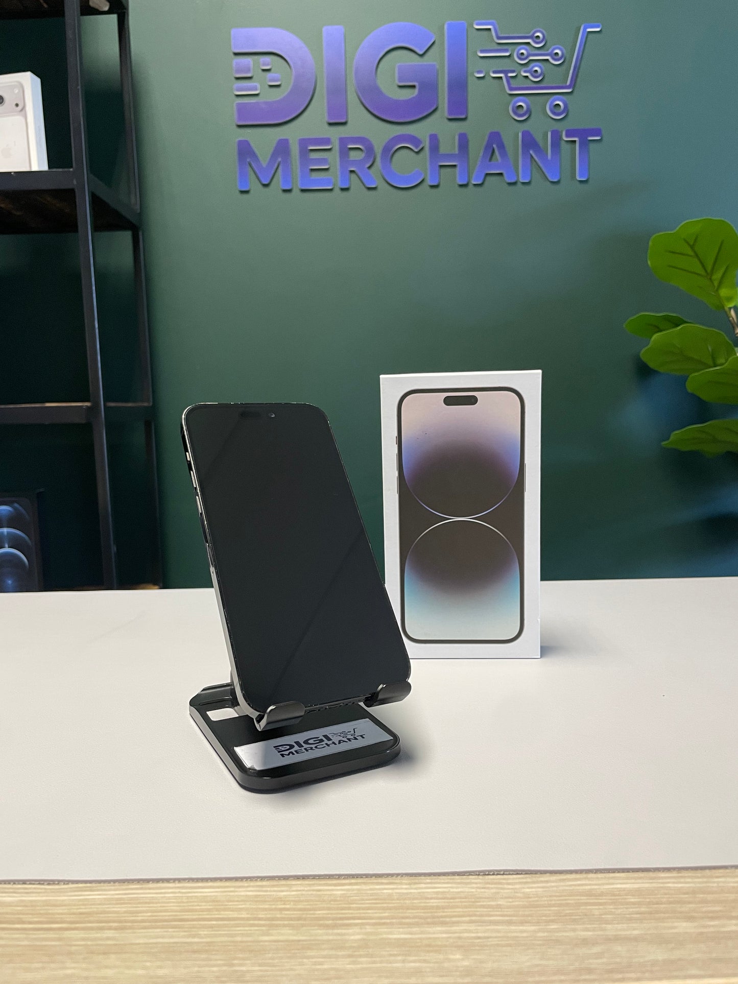 Apple iPhone 14 Pro Max 128GB - Space Black (Pre-owned | B-Grade)