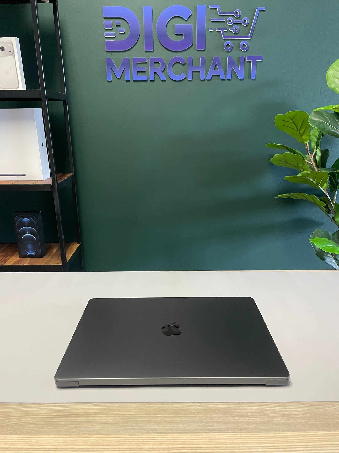 Apple MacBook Pro 16-inch With M3 Pro Chip | 512GB | 18GB - Space Black (Pre-owned | B-Grade)