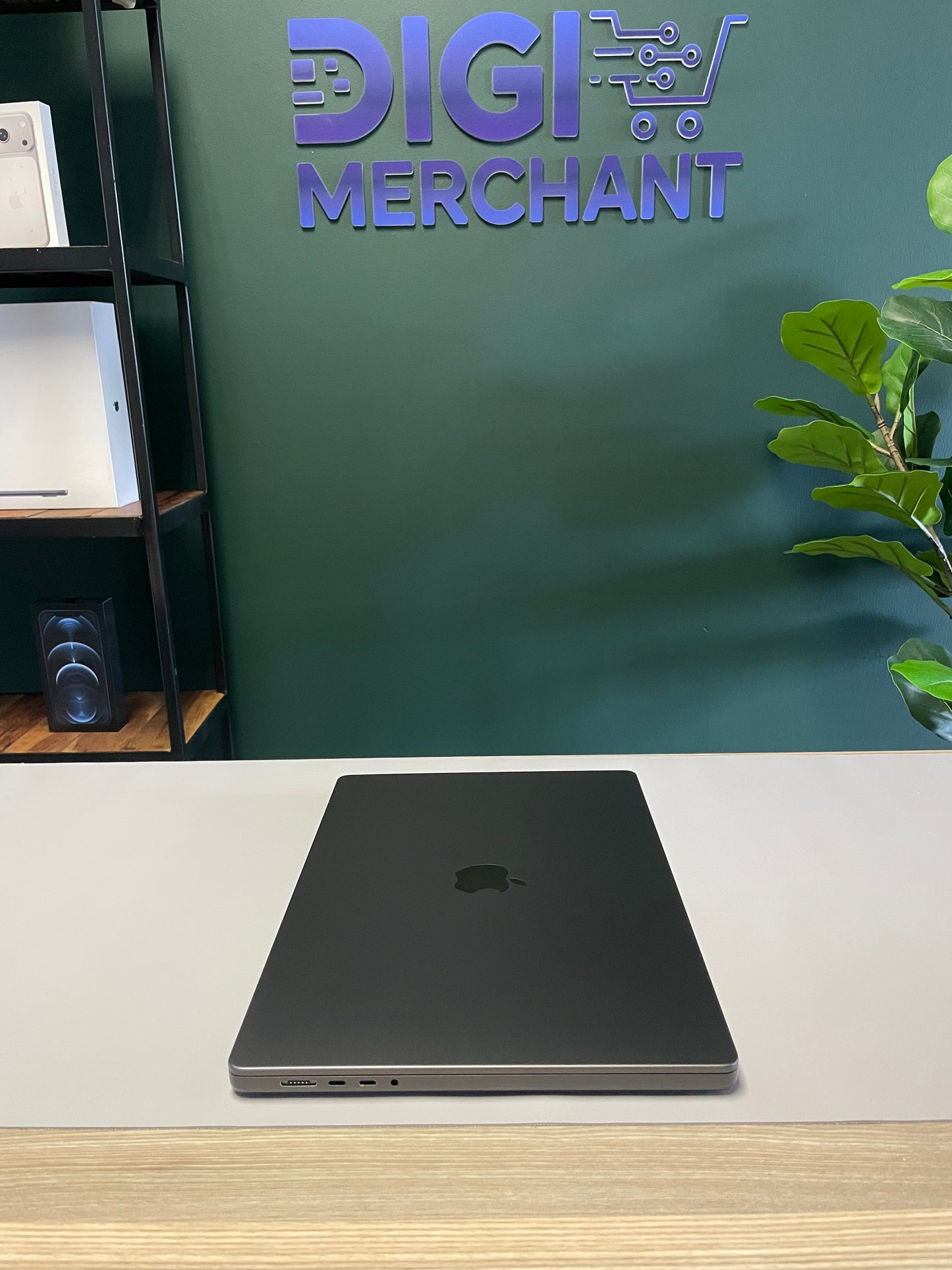 Apple MacBook Pro 16-inch With M3 Pro Chip | 512GB | 18GB - Space Black (Pre-owned | B-Grade)