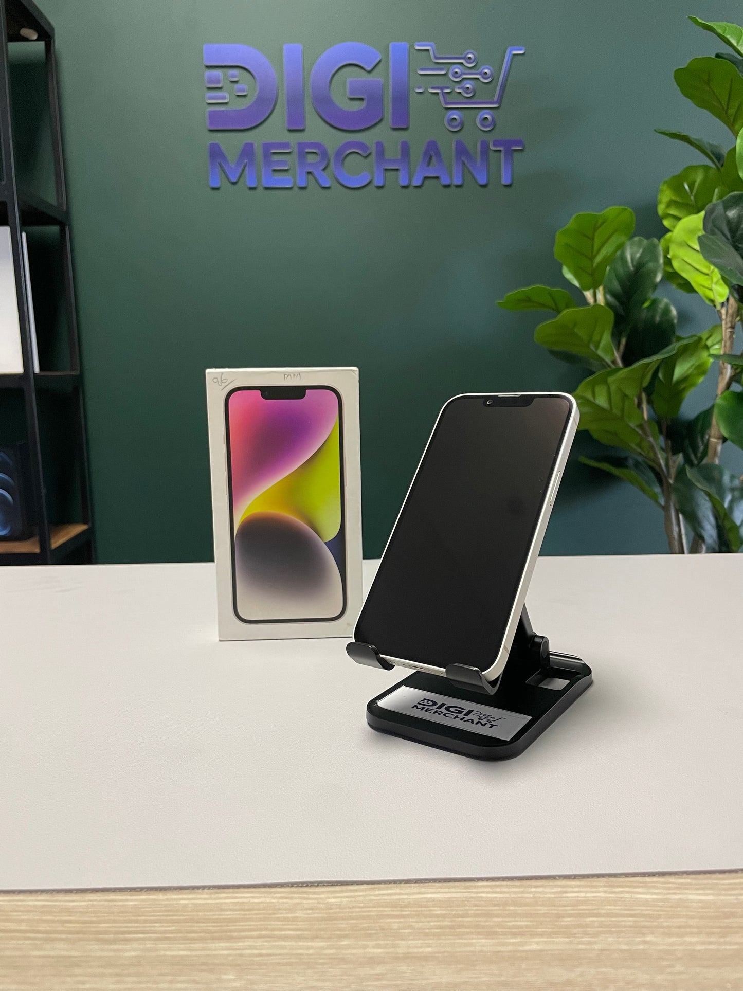 iPhone 14 128GB - Starlight (Pre-owned | B-Grade)
