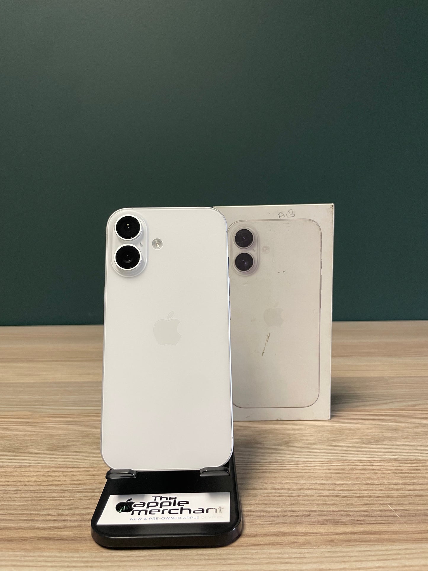 iPhone 16 256GB - White (Pre-owned | A-Grade)