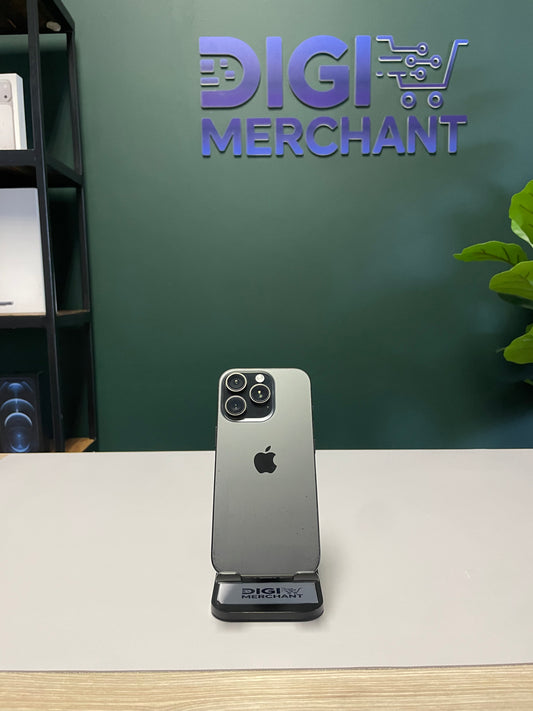 iPhone 16 Pro 128GB - Black Titanium (Pre-owned | B-Grade)