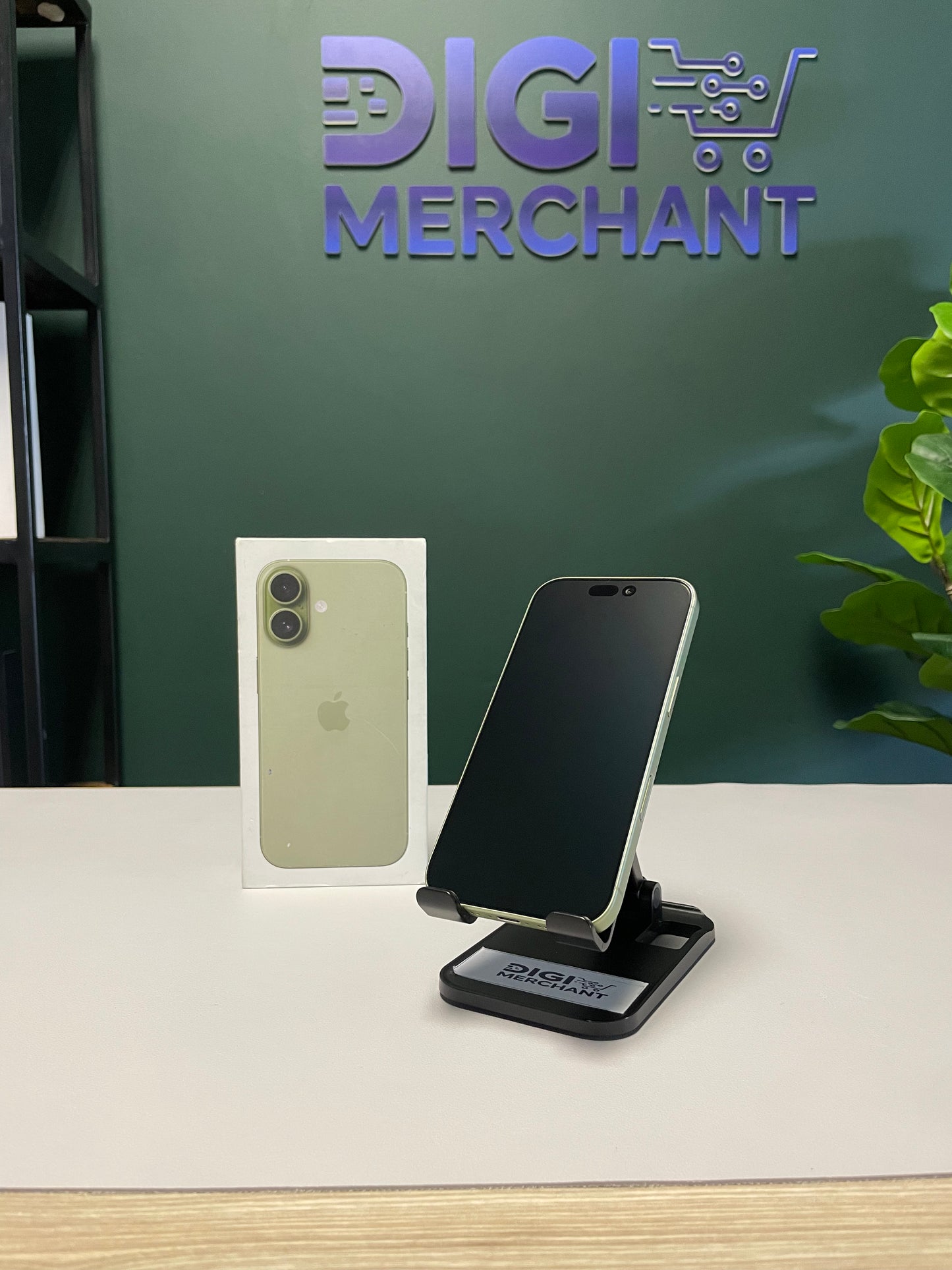 Apple iPhone 17 256GB - Sage (Pre-owned | A-Grade)