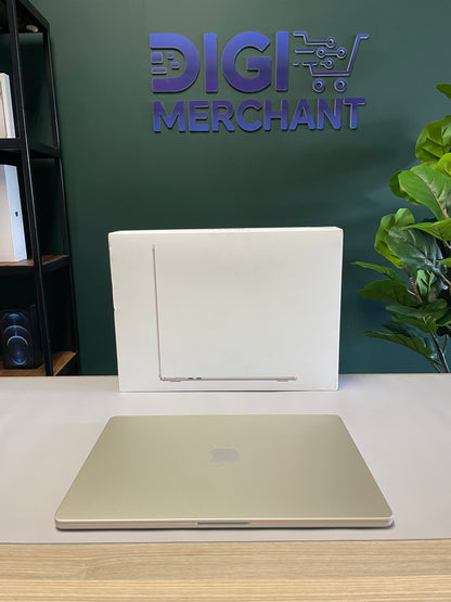 MacBook Air 15-inch | M5 Chip | 1TB | 16GB- Starlight (Pre-owned | A-Grade)