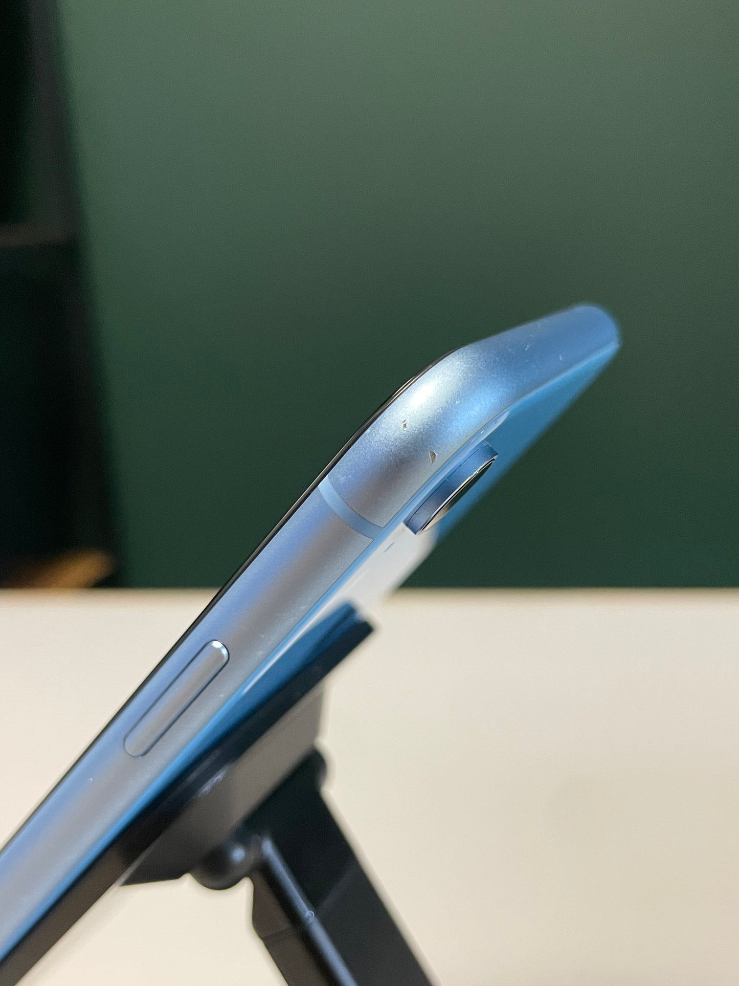 iPhone XR 64GB - Blue (Pre-owned | B-Grade)