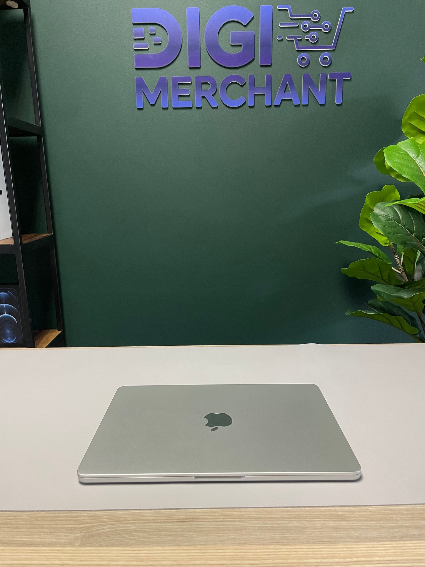 MacBook Air 13-inch | M4 Chip | 256GB | 16GB- Silver (Pre-owned | A-Grade)