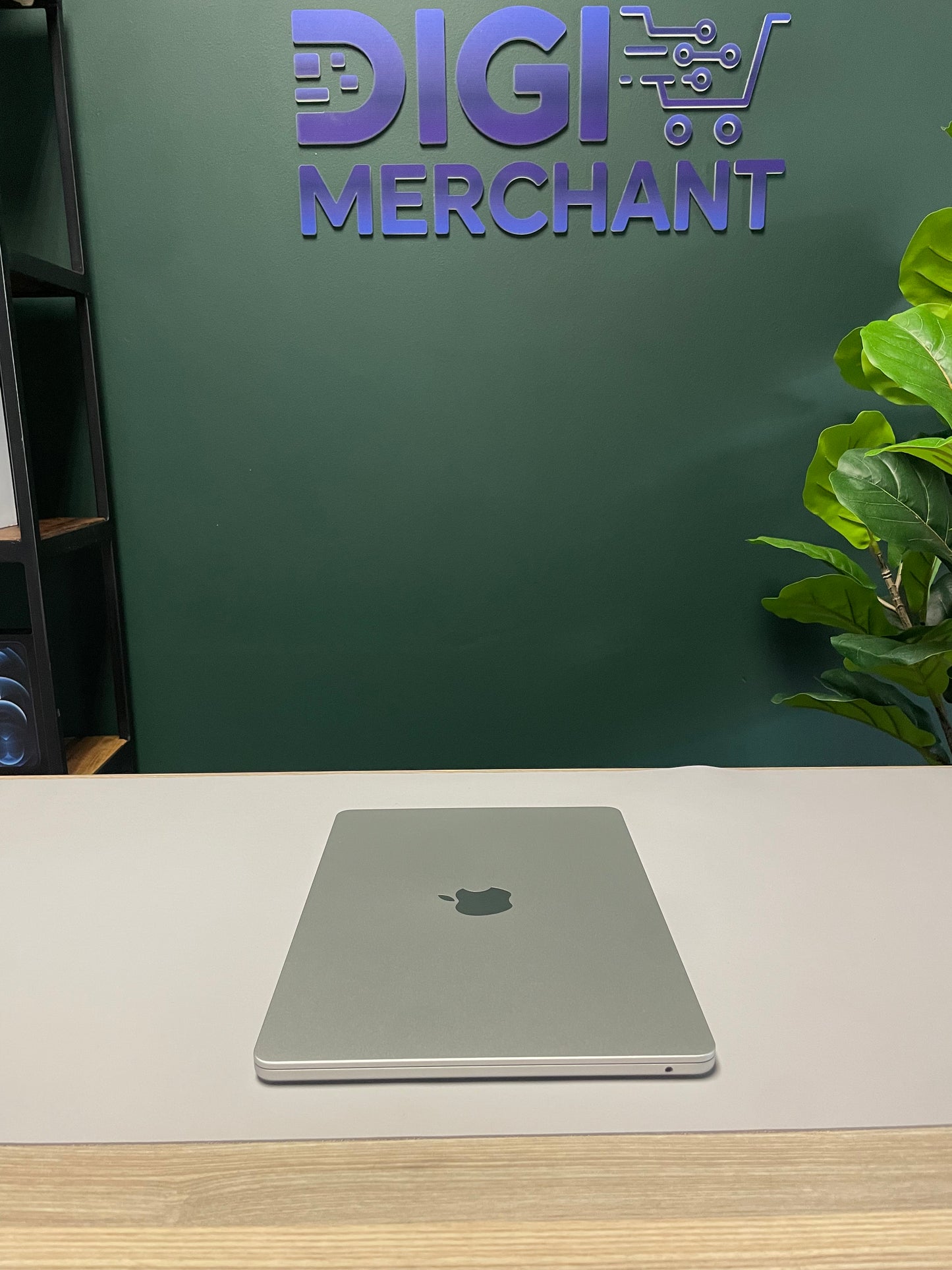 MacBook Air 13-inch | M4 Chip | 256GB | 16GB- Silver (Pre-owned | A-Grade)