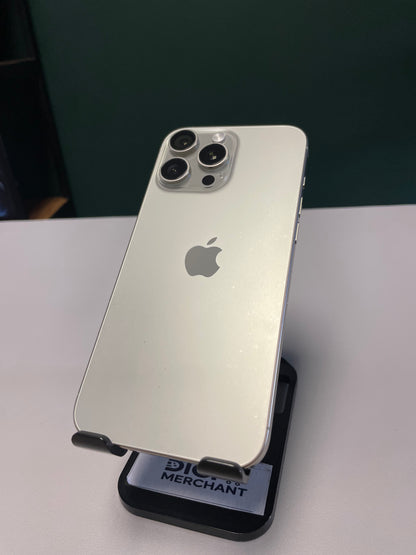 Apple iPhone 16 Pro Max 256GB - Natural Titanium (Pre-owned | B-Grade)