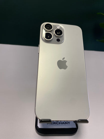 Apple iPhone 16 Pro Max 256GB - Natural Titanium (Pre-owned | B-Grade)