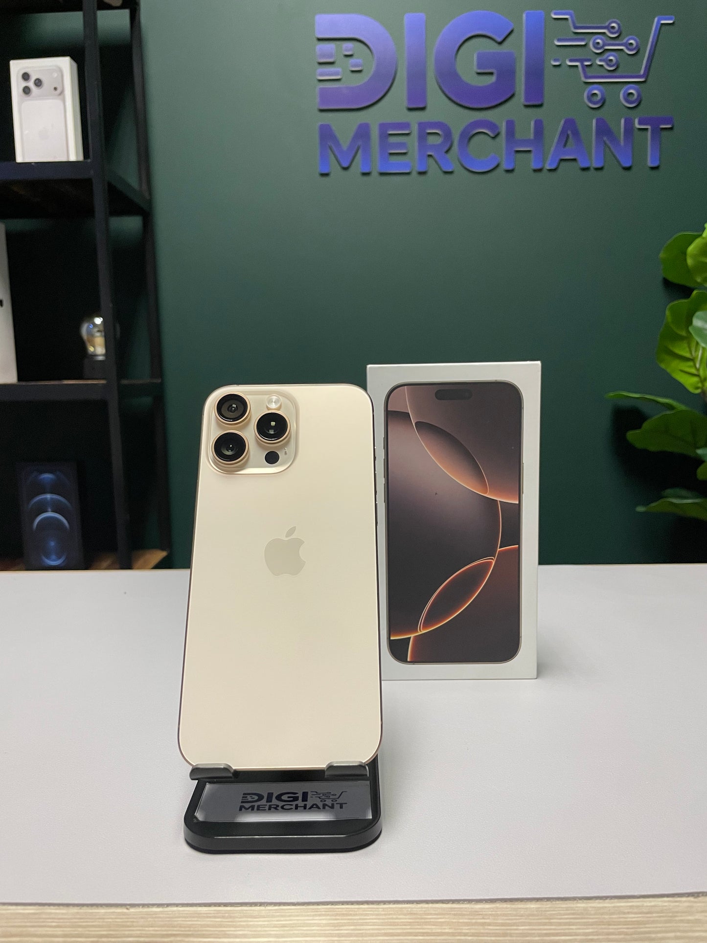 iPhone 16 Pro Max 1TB - Desert Titanium (Pre-owned | Pristine)