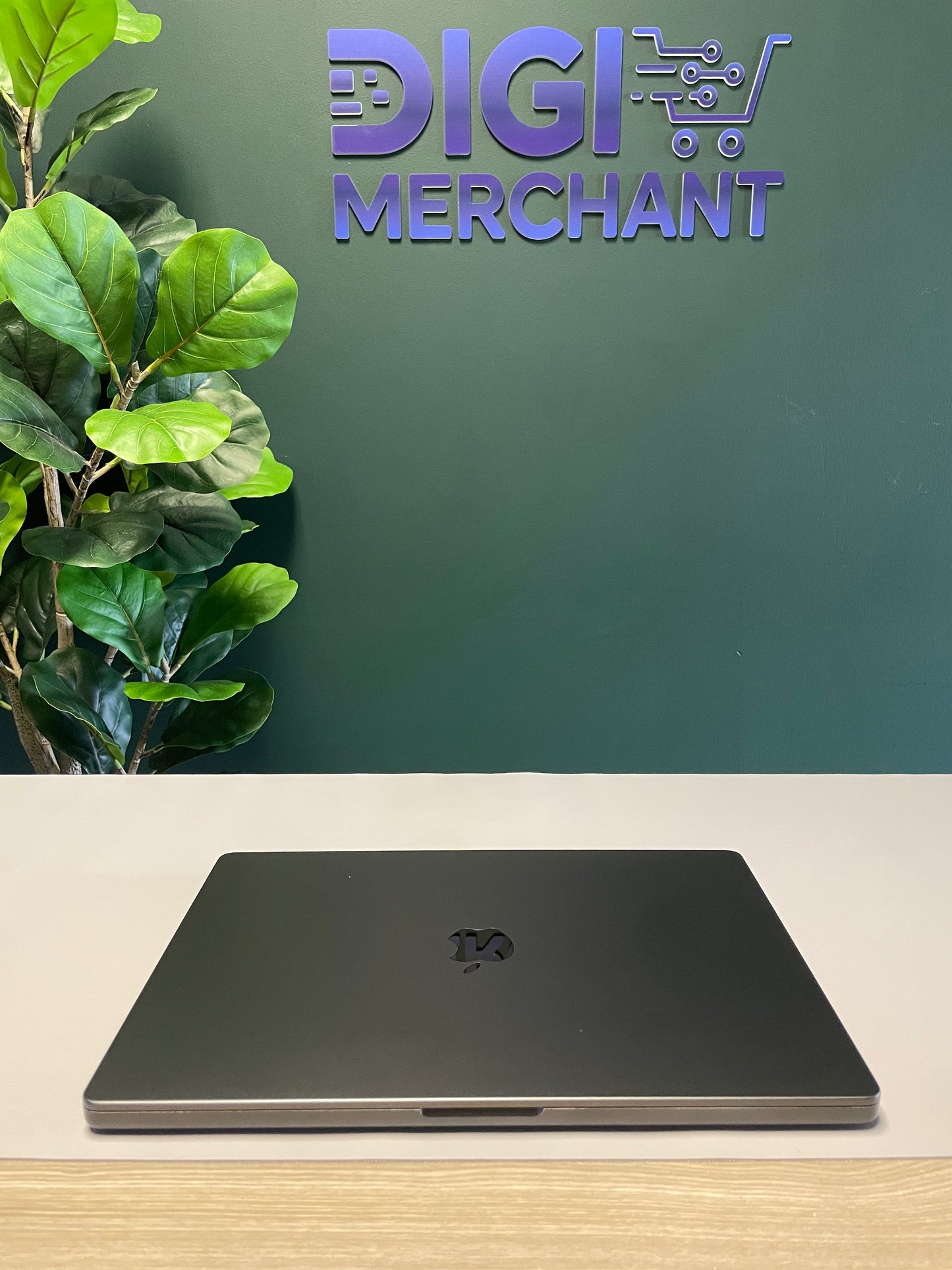 Apple MacBook Pro 16-inch With M3 Pro Chip | 512GB | 18GB - Space Black (Pre-owned | B-Grade)