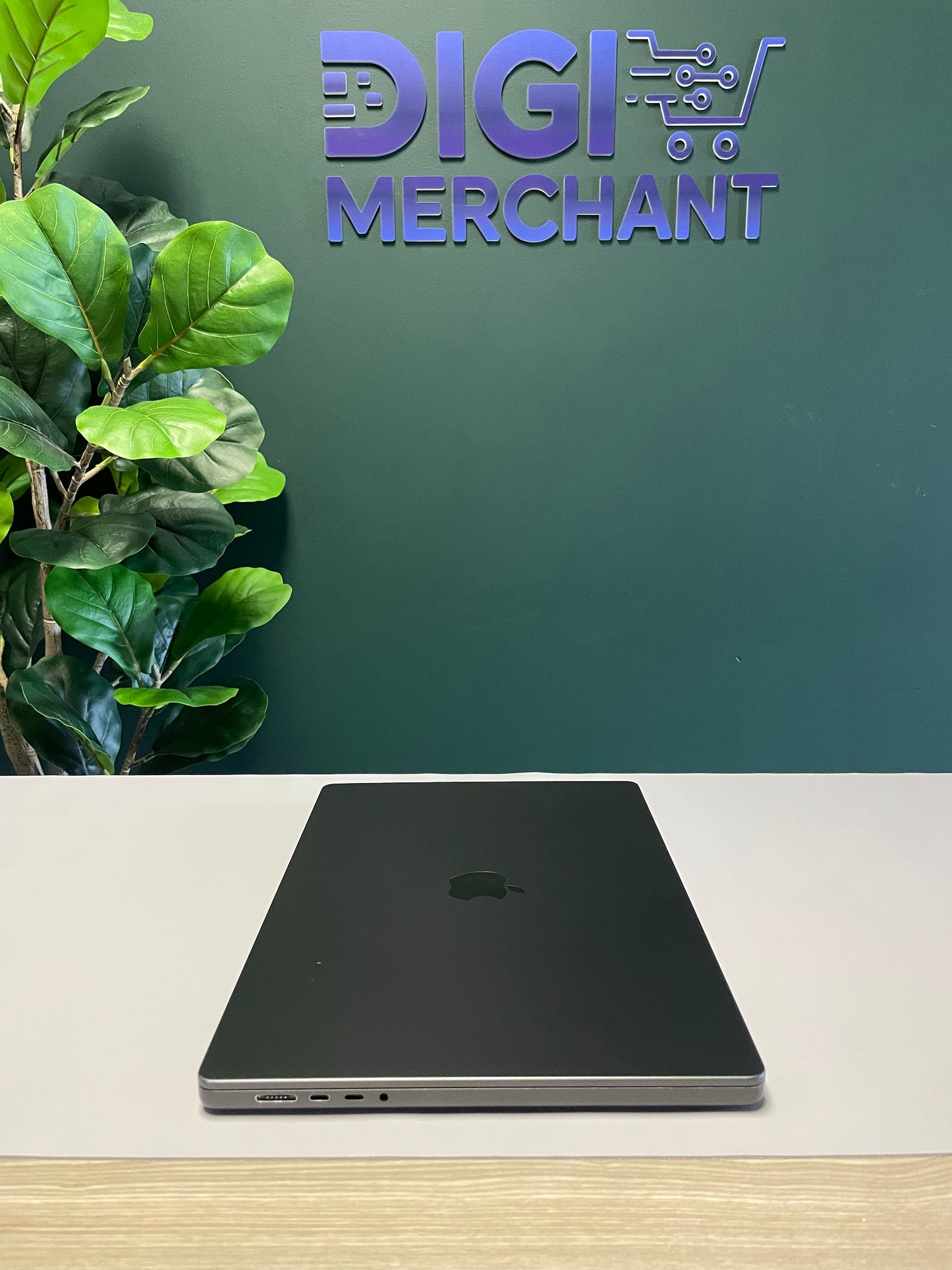 Apple MacBook Pro 16-inch With M3 Pro Chip | 512GB | 18GB - Space Black (Pre-owned | B-Grade)