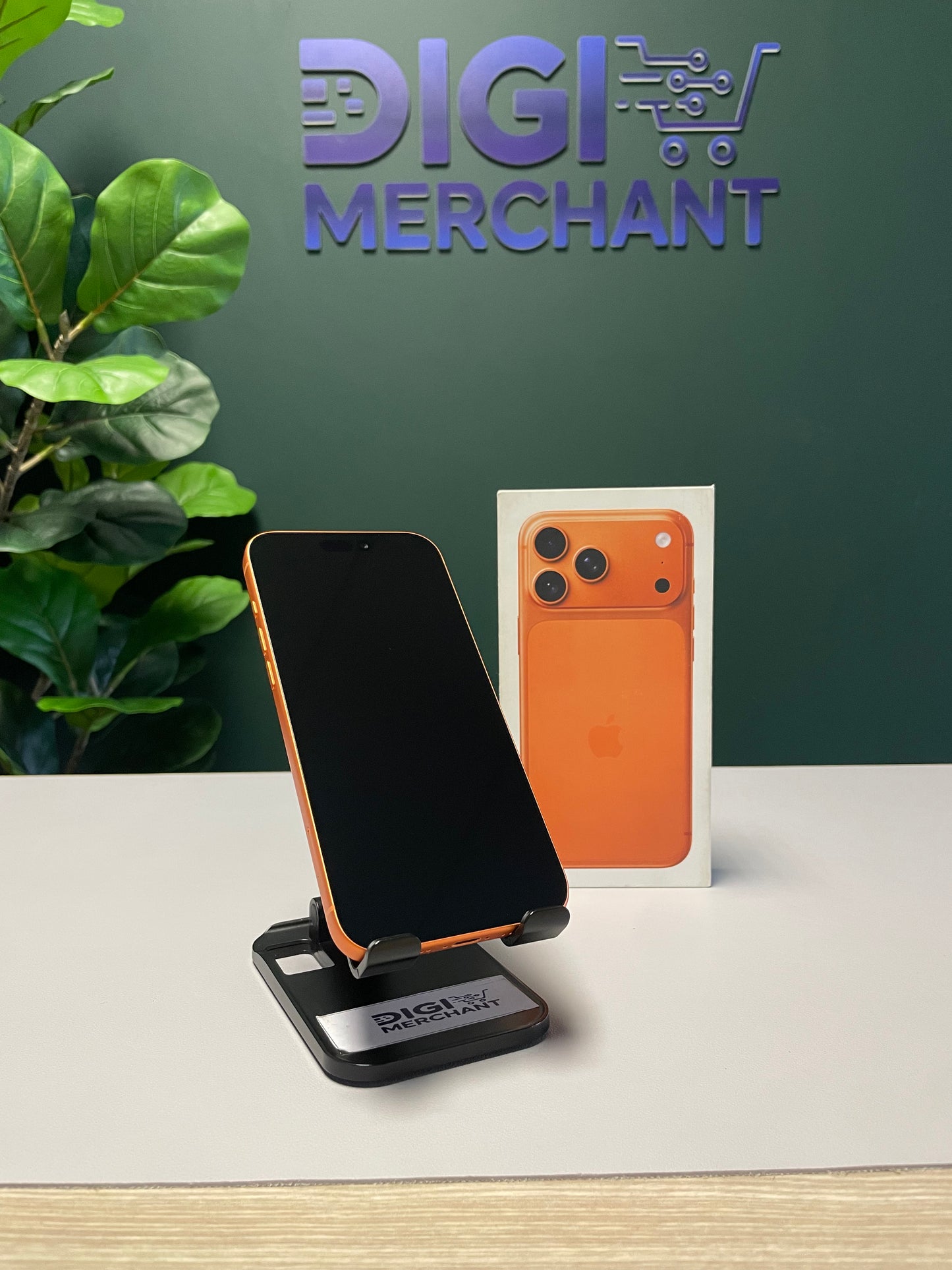 iPhone 17 Pro Max 256GB - Cosmic Orange (Pre-owned | A-Grade)