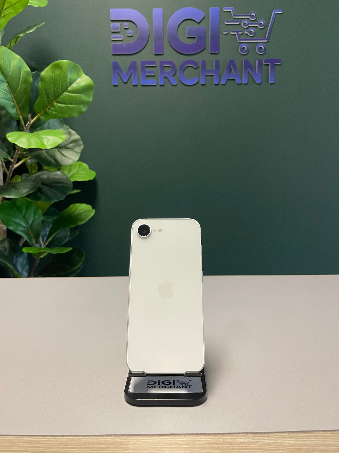 iPhone 17e 256GB - White (Pre-owned |Pristine)