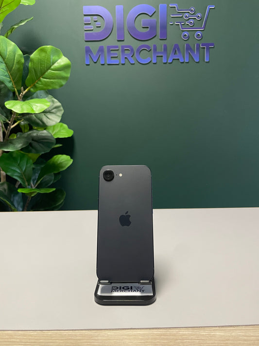 iPhone 17e 256GB - Black (Pre-owned |Pristine)