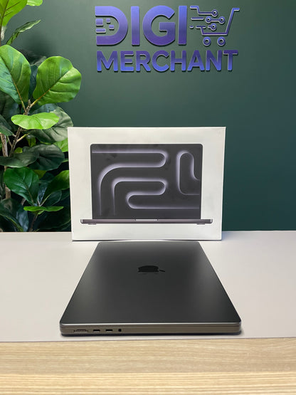 MacBook Pro 14-inch With M4 Chip 512GB | 16GB - Space Black (Pre-owned | Pristine)