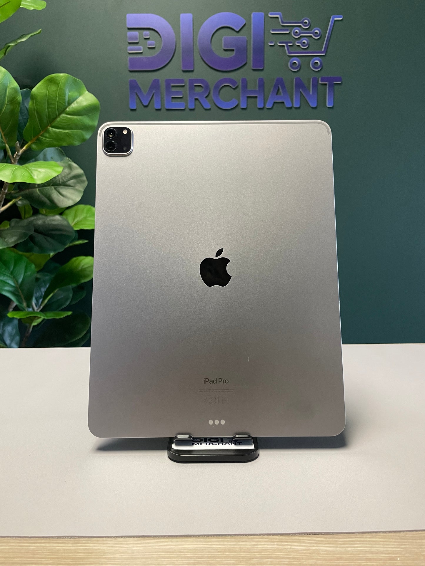 Apple iPad Pro 12.9-inch M2 | Wi-Fi | 128gb - Space Grey (Pre-owned | A-Grade)