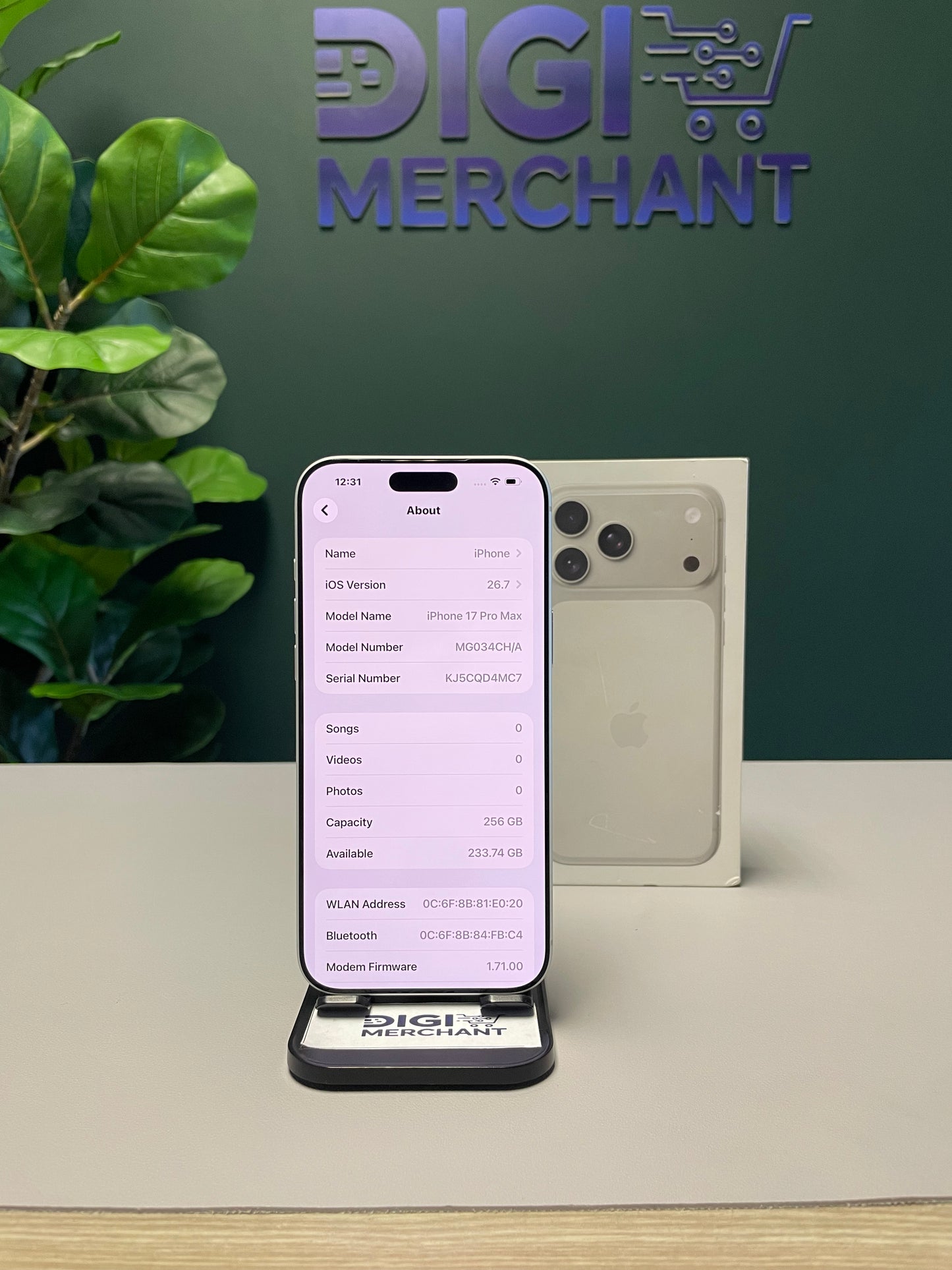 iPhone 17 Pro Max 256GB - Silver (Pre-owned | Pristine)
