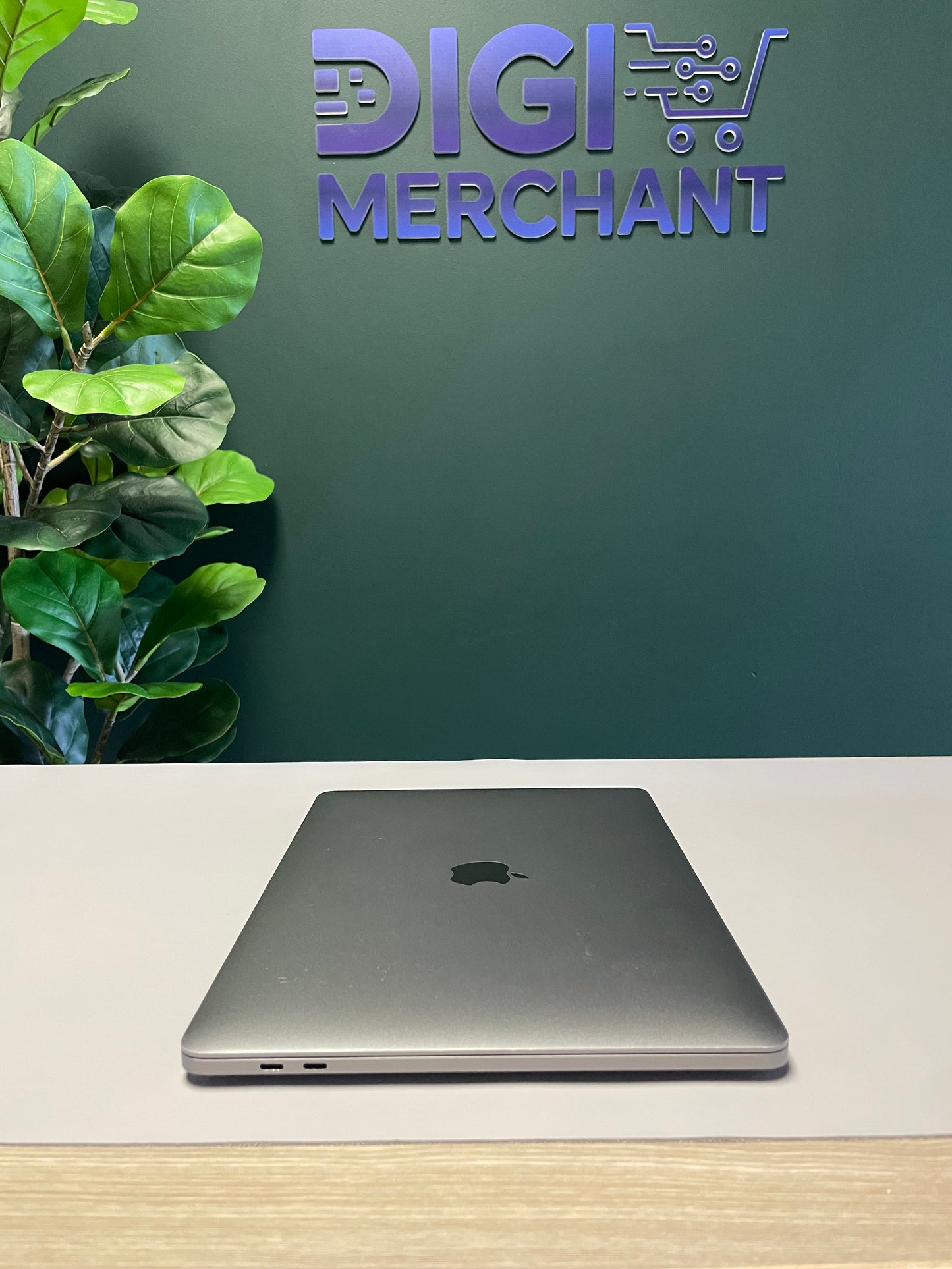 MacBook Pro M1 256GB - Space Grey (Pre-owned | A-Grade)