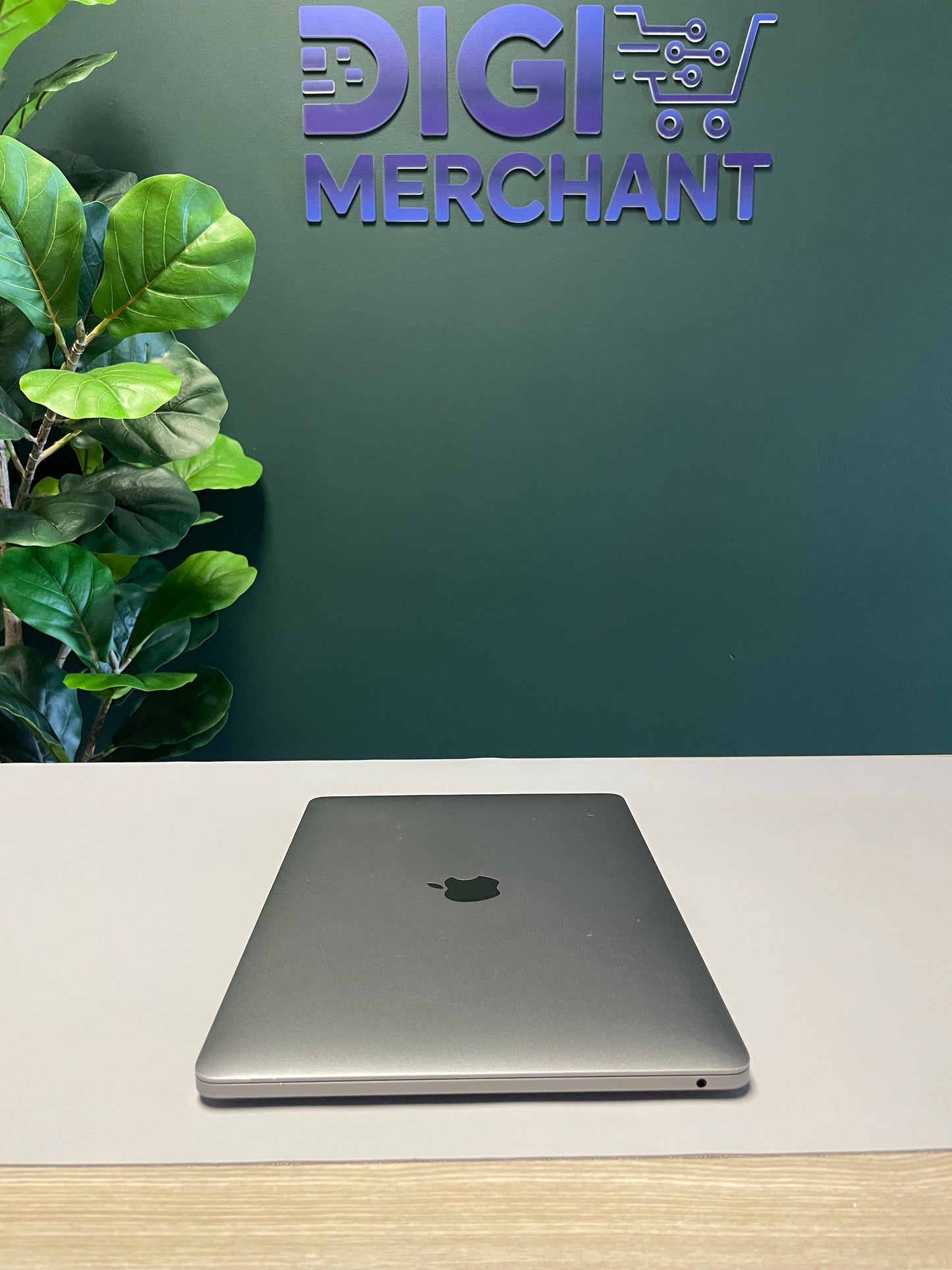 MacBook Pro M1 256GB - Space Grey (Pre-owned | A-Grade)