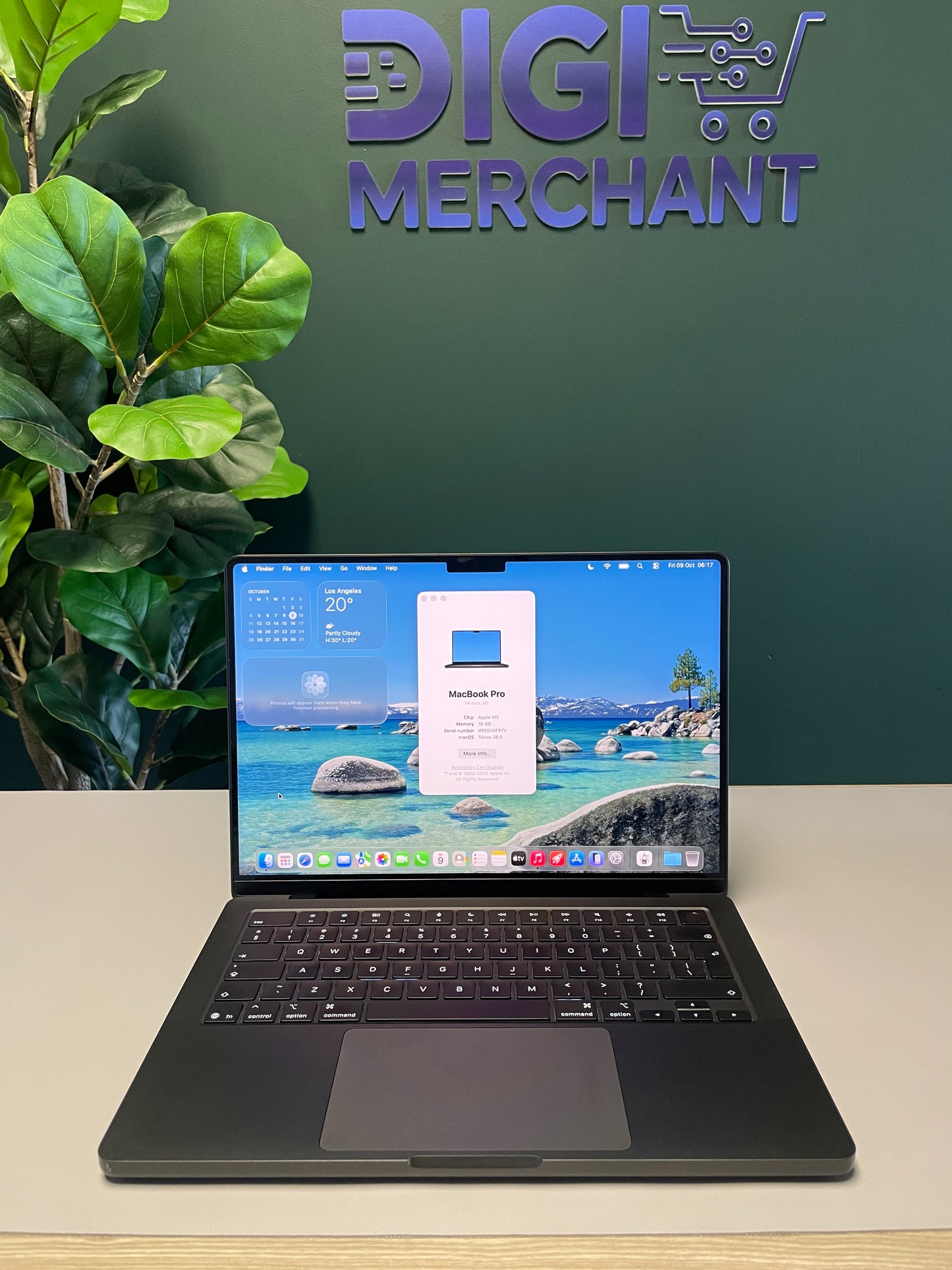 Apple MacBook Pro 14-inch With M5 Chip 512GB | 16GB - Space Black (Pre-owned |A-Grade)