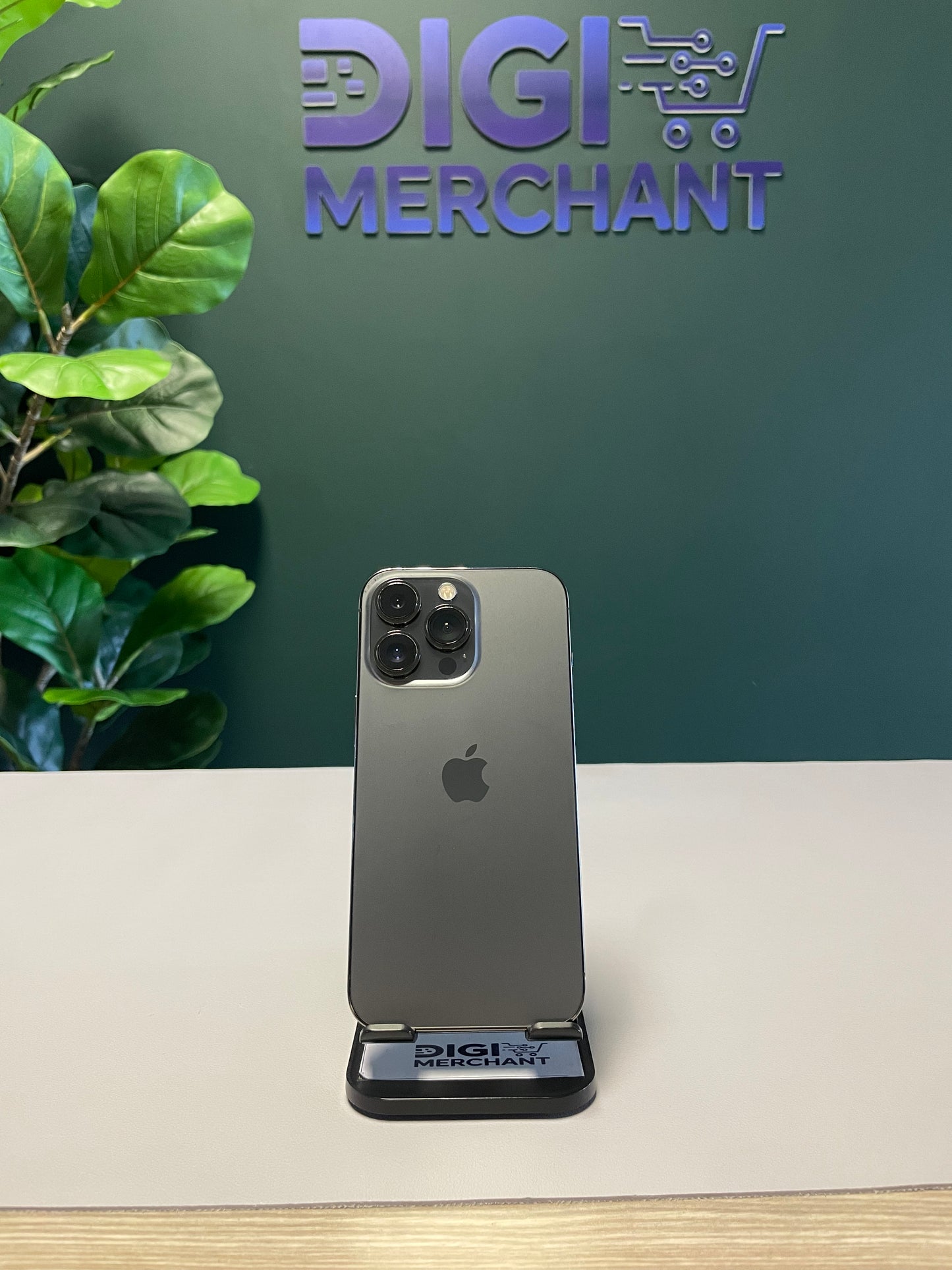 iPhone 13 Pro 256GB - Graphite (Pre-owned | A-Grade)