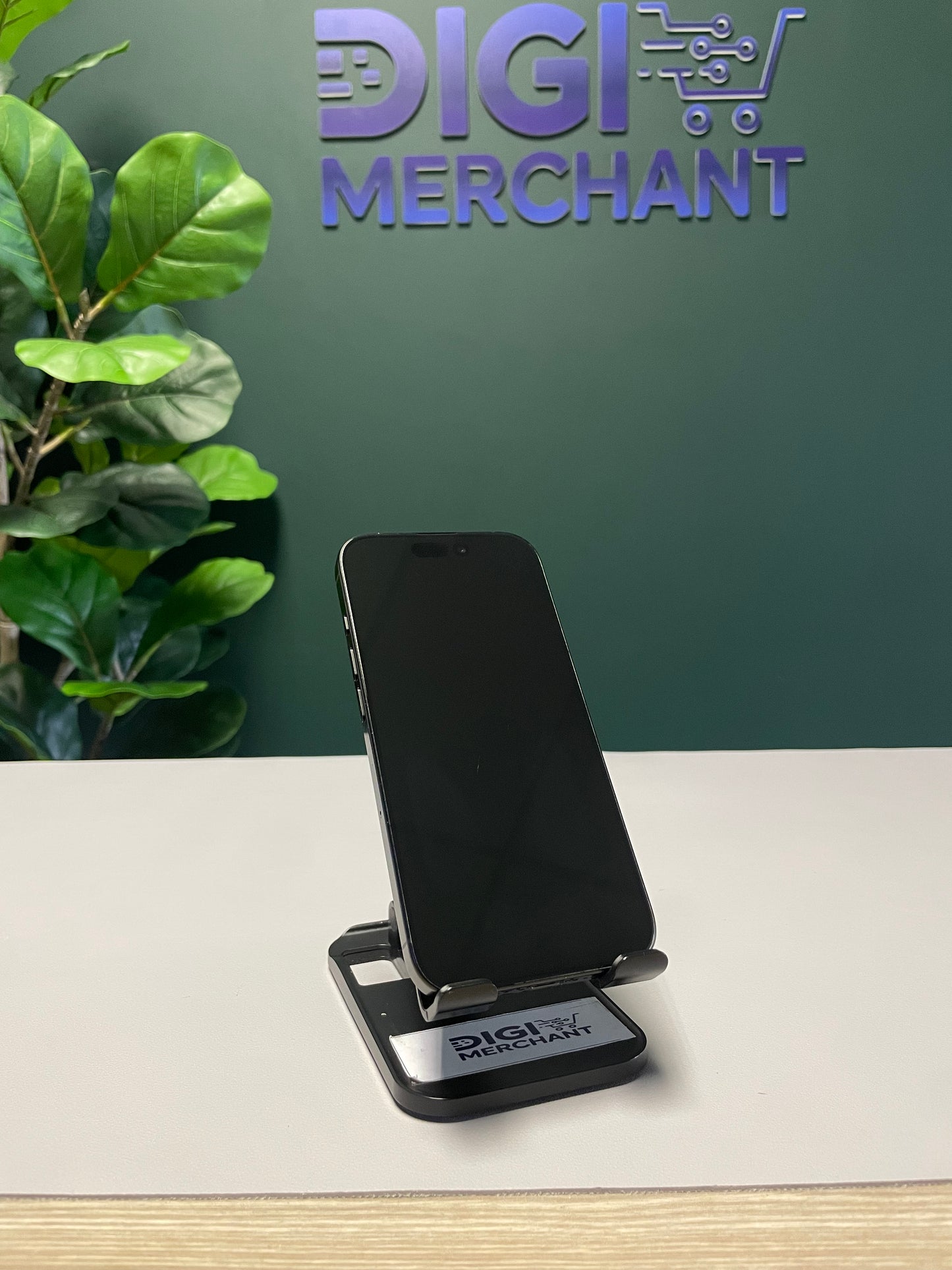 iPhone 16 Pro 512GB - Black Titanium (Pre-owned |A-Grade)