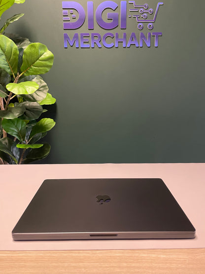 MacBook Pro 16-inch With M4 Pro Chip 512GB | 24GB - Space Black (Pre-owned |A-Grade)