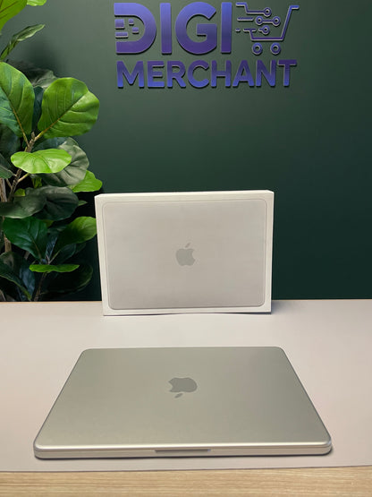 MacBook Neo 13-inch | A18 Pro | 512GB | 8GB - Silver (Pre-owned | Pristine)