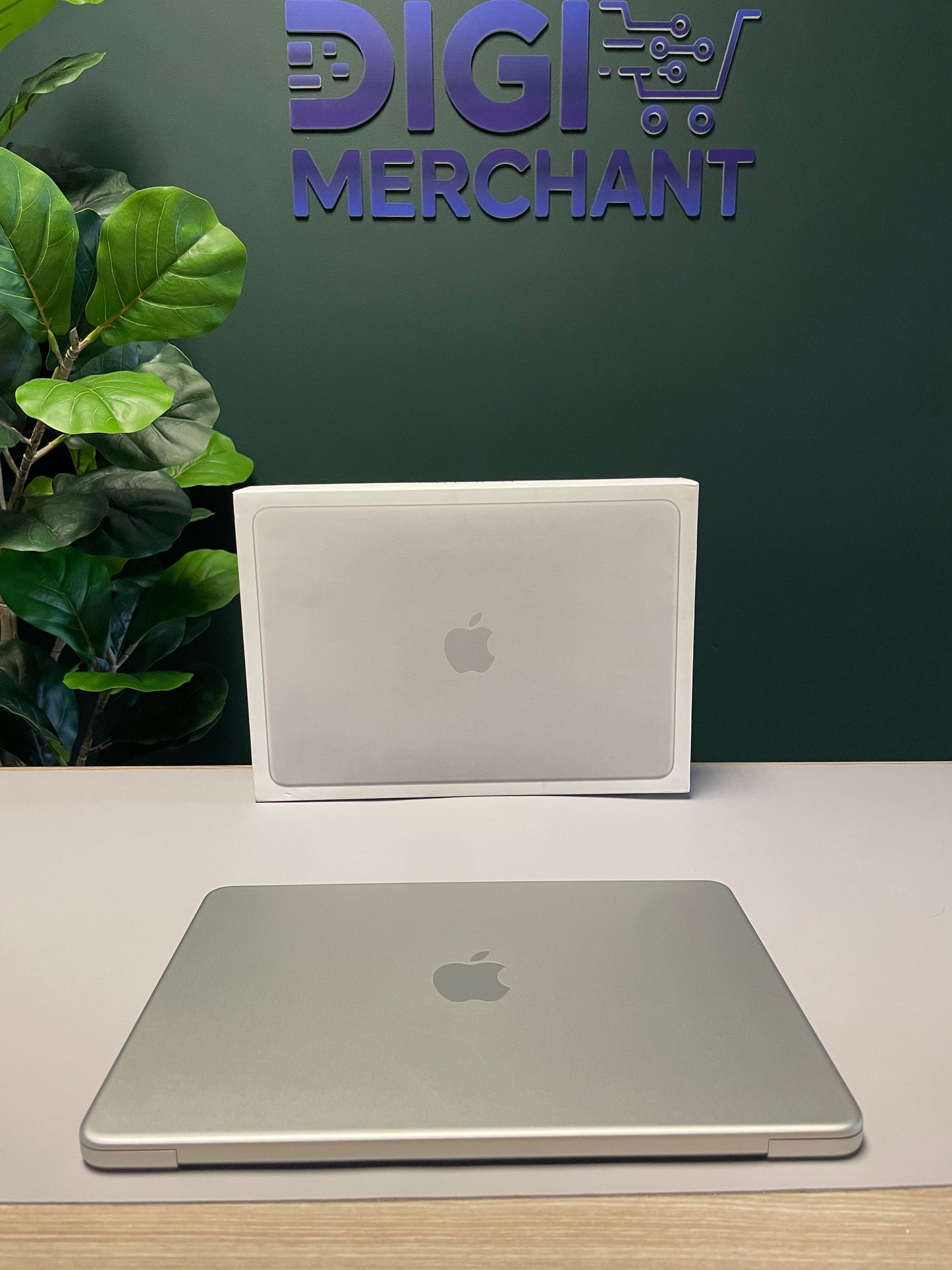 MacBook Neo 13-inch | A18 Pro | 512GB | 8GB - Silver (Pre-owned | Pristine)