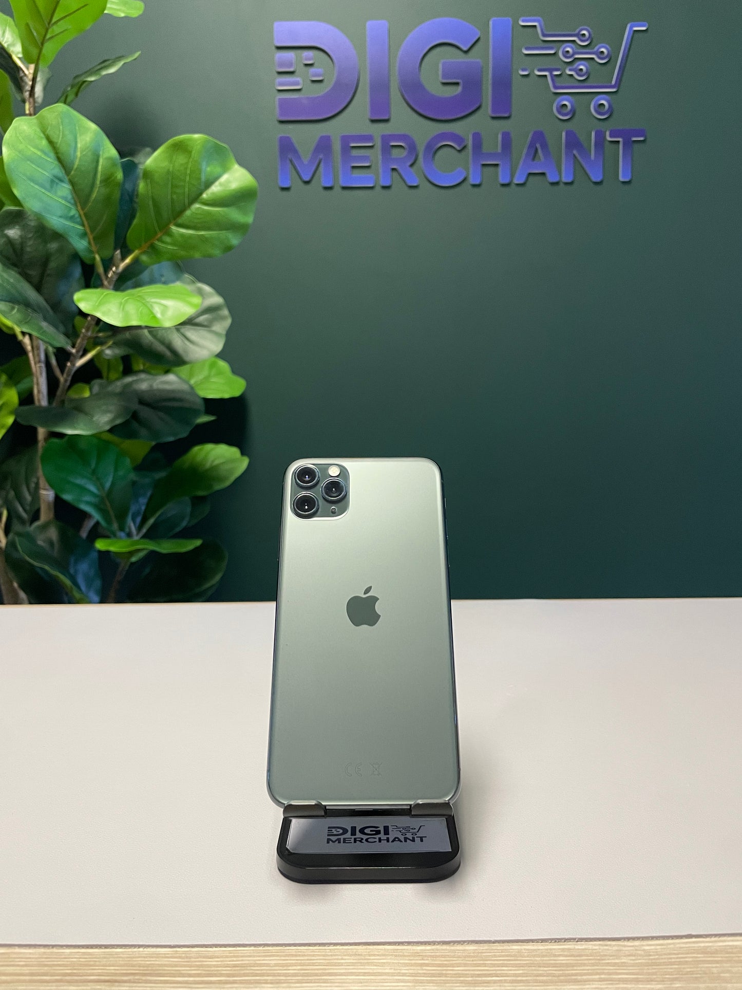 iPhone 11 Pro Max 256GB - Midnight Green (Pre-owned | Pristine)