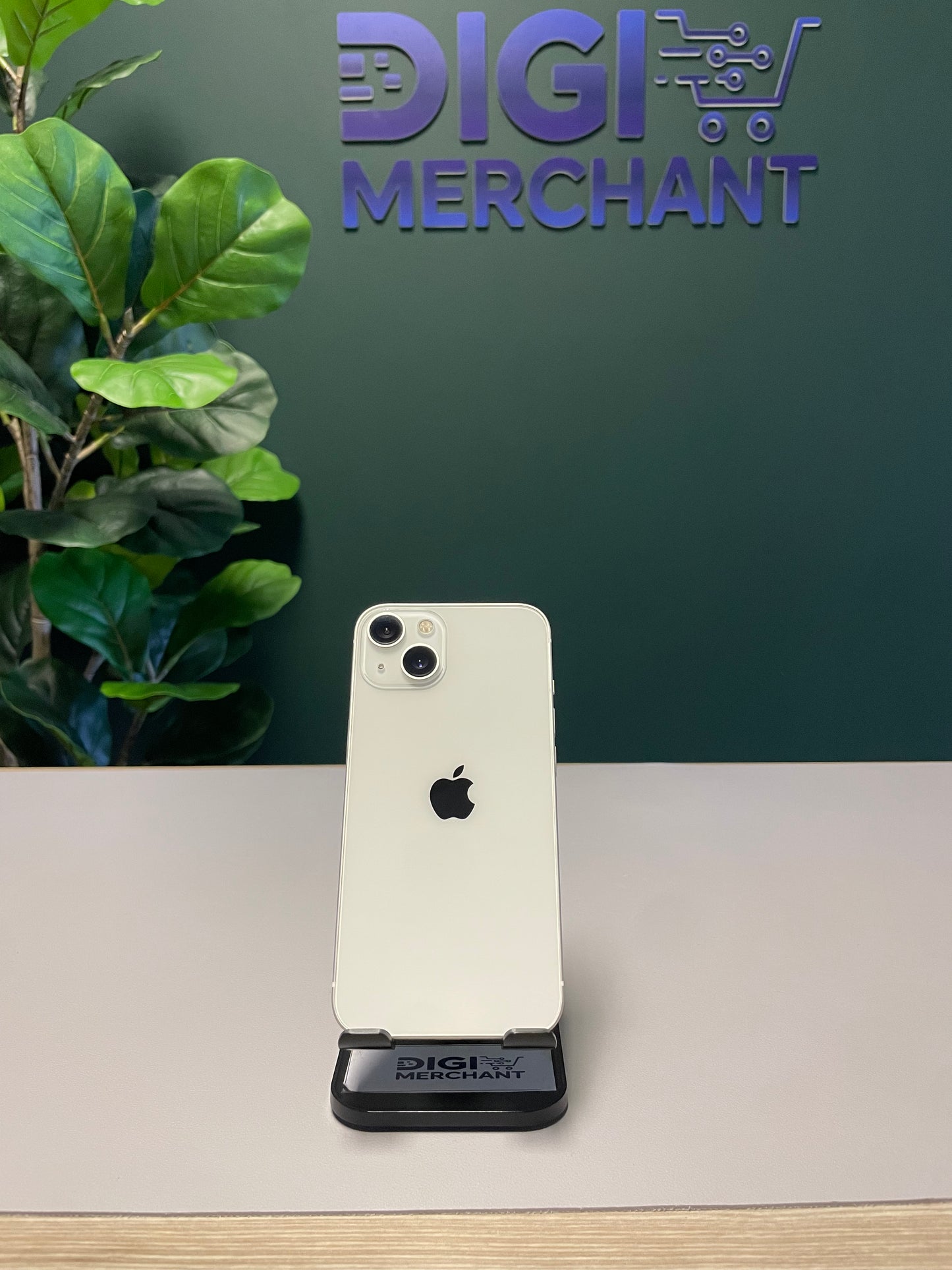 iPhone 13 128GB - Starlight (Pre-owned| Pristine)