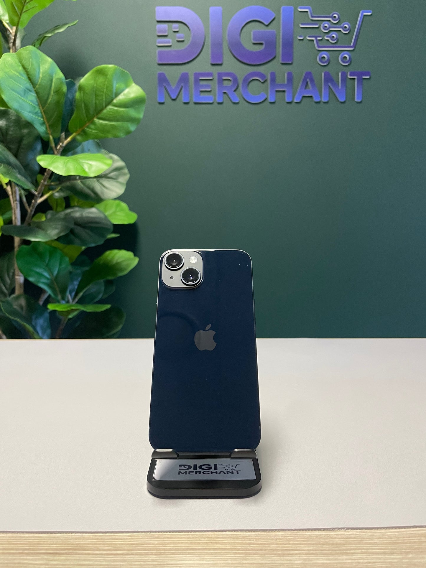 iPhone 14 128GB - Midnight (Pre-owned | Pristine)