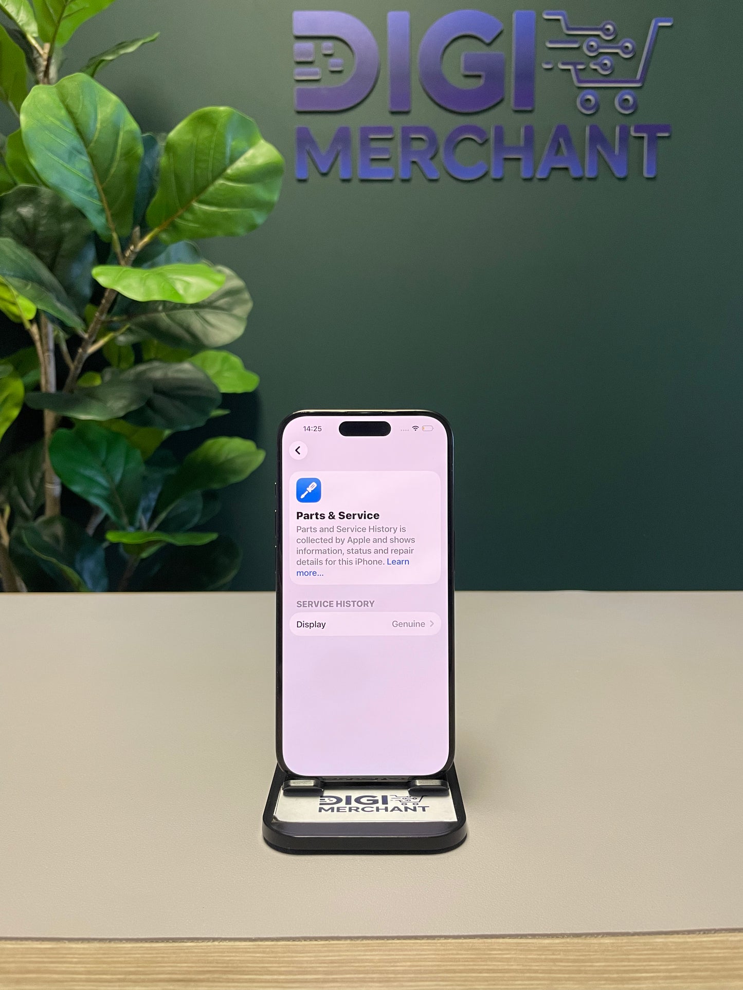 iPhone 15 Pro 128GB - Black Titanium (Pre-owned | A-Grade)
