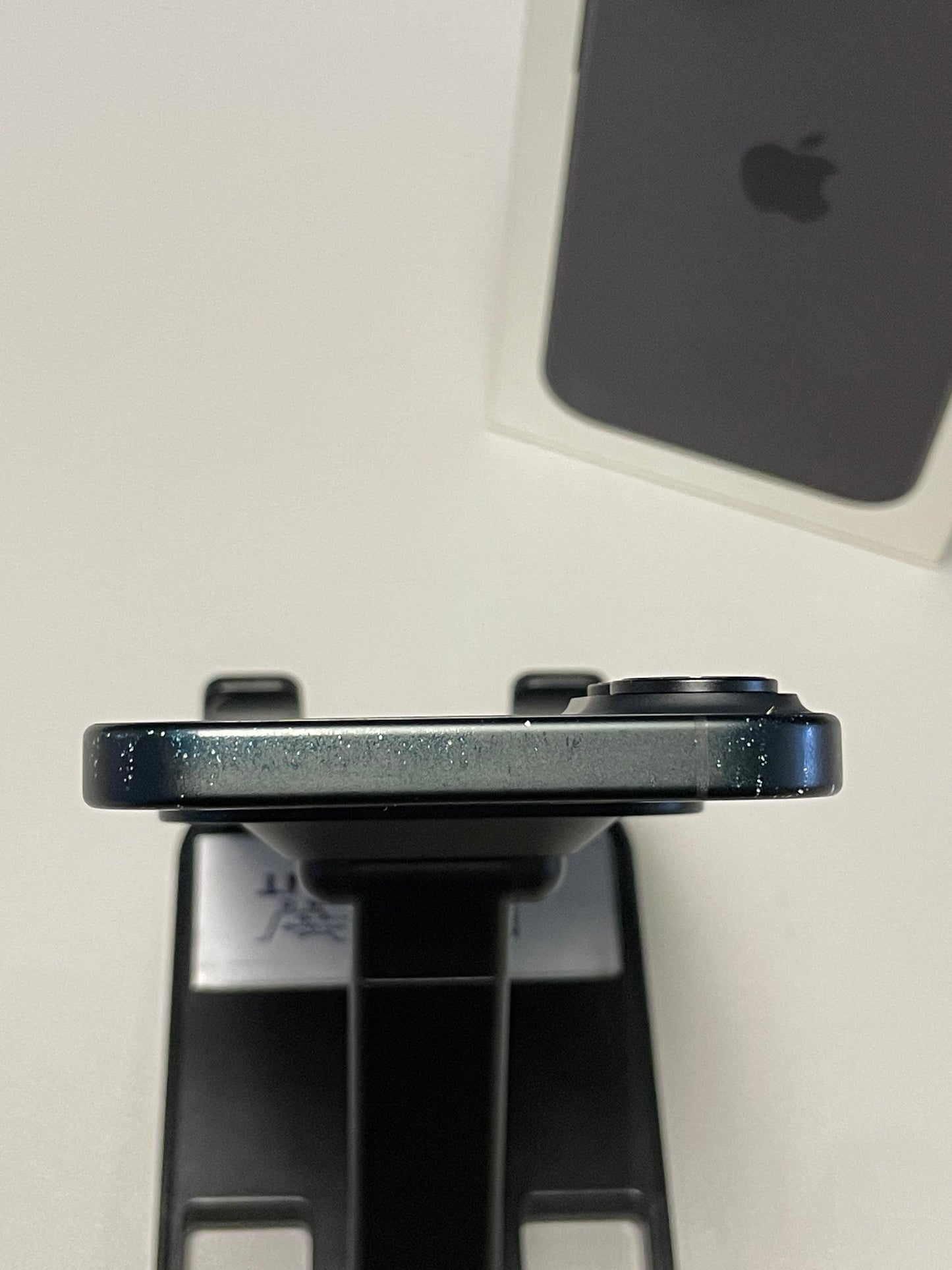 iPhone 16 128GB - Black (Pre-owned | B-Grade)