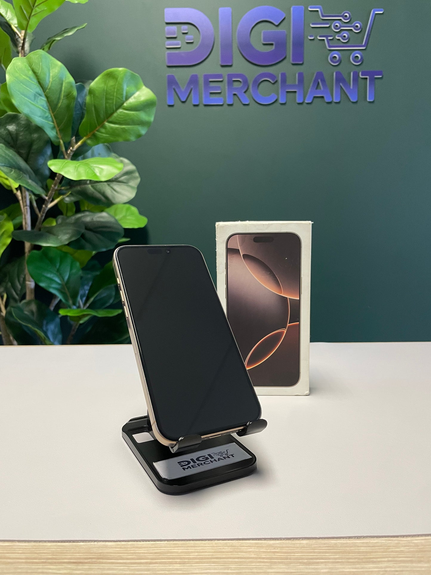 iPhone 16 Pro Max 512GB - Desert Titanium (Pre-owned | Pristine)