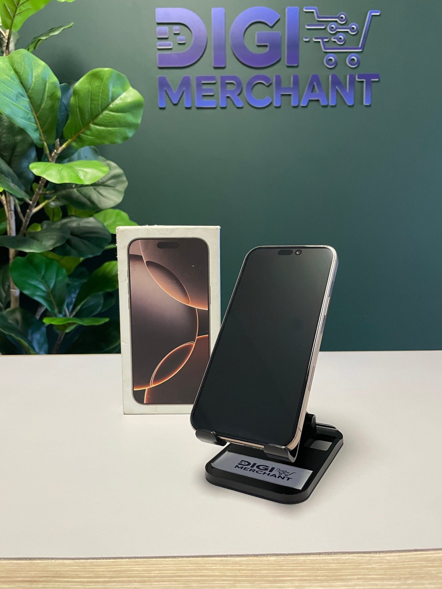iPhone 16 Pro Max 512GB - Desert Titanium (Pre-owned | Pristine)