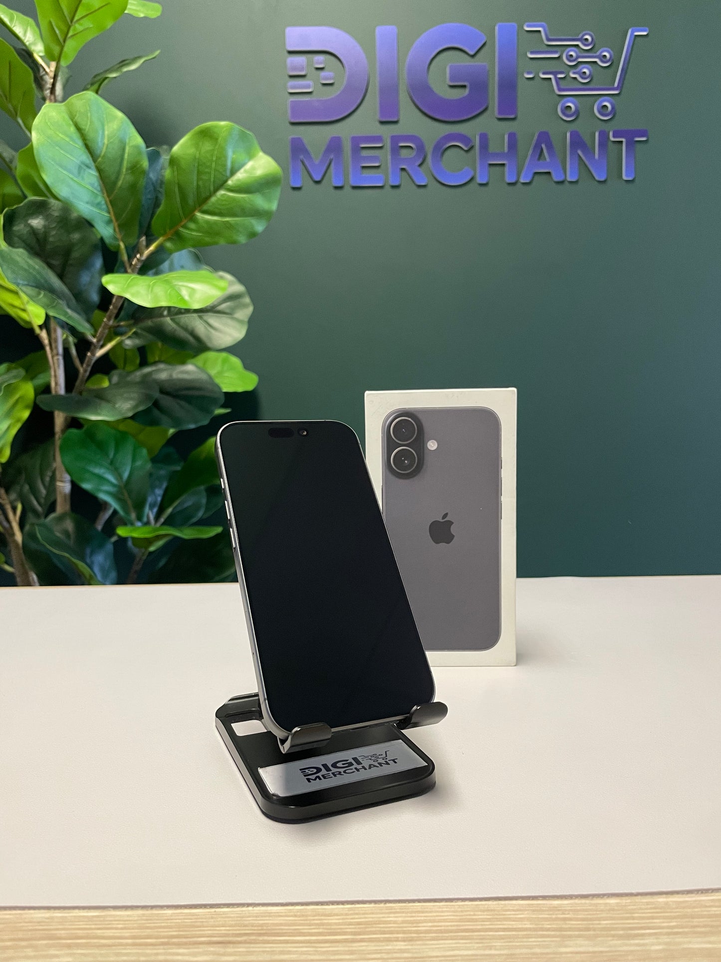 Apple iPhone 17 256GB - Black (Pre-owned | Pristine)