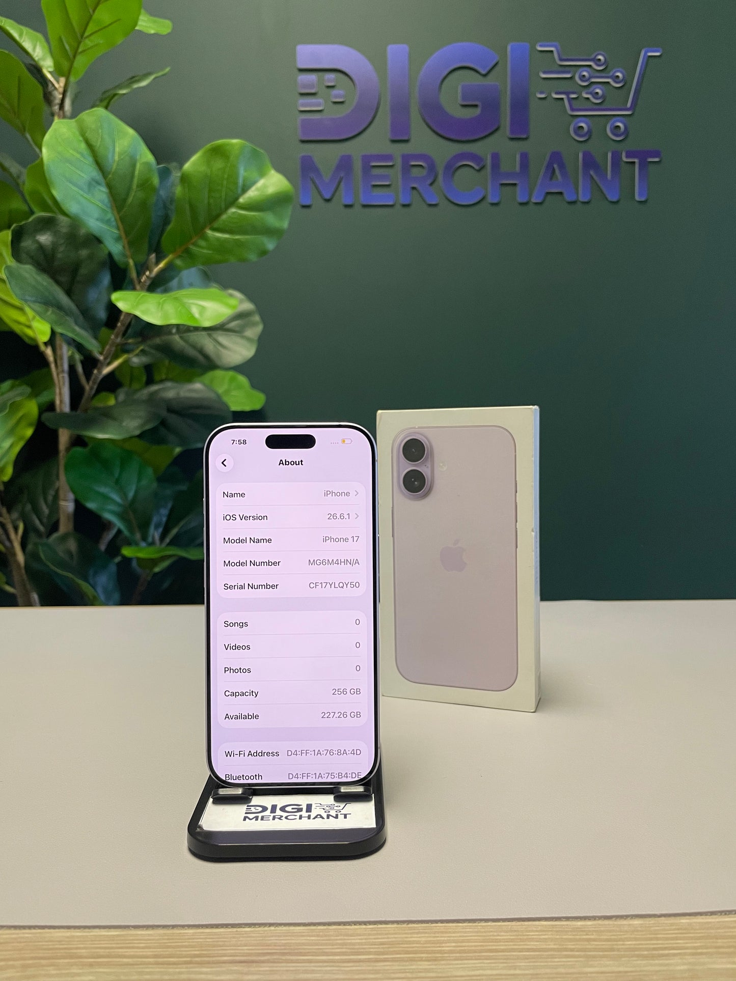 Apple iPhone 17 256GB - Lavender (Pre-owned | A-Grade)