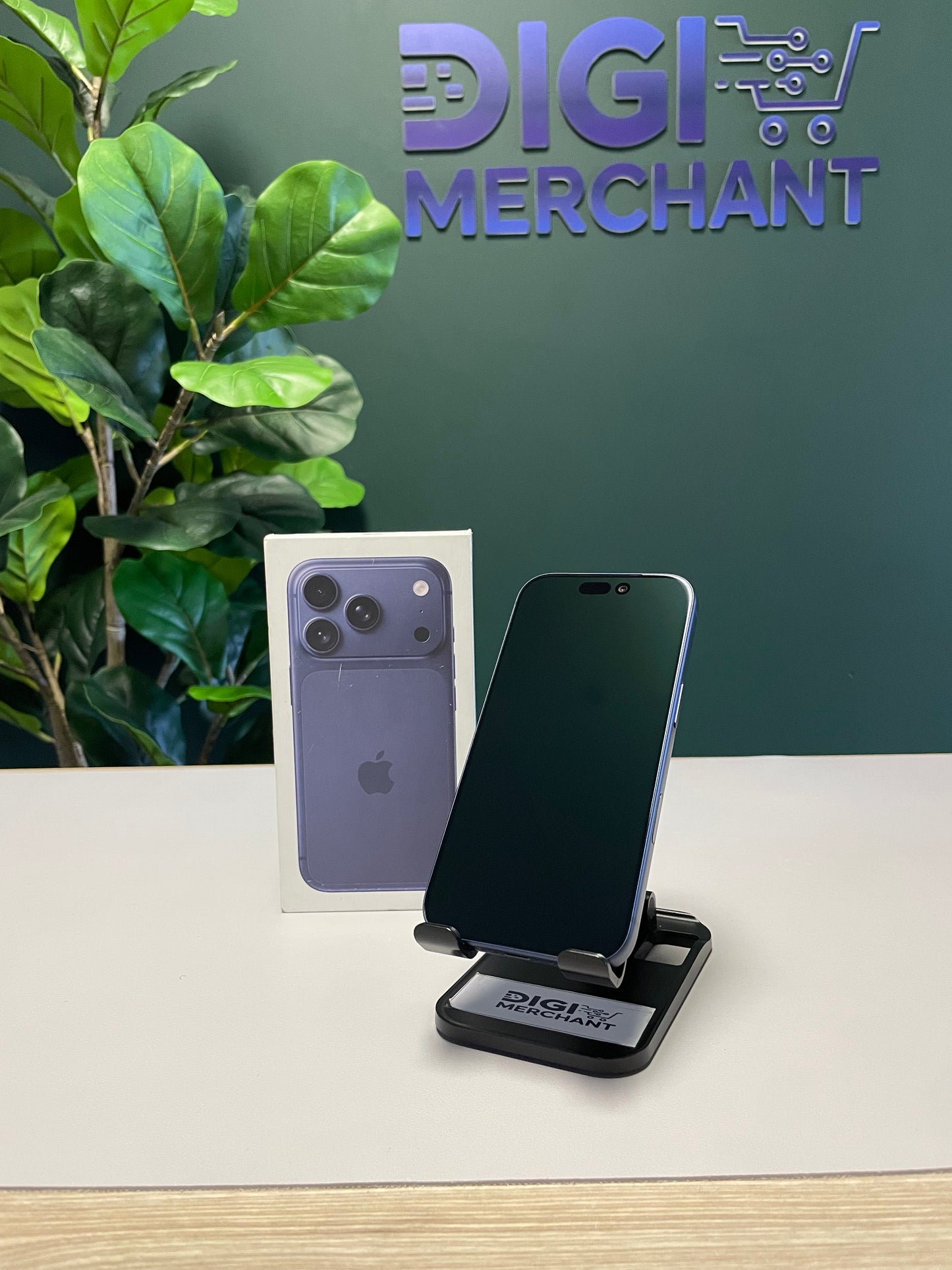 iPhone 17 Pro 512GB - Deep Blue (Pre-owned | Pristine)