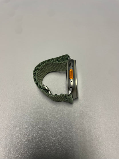 Apple Watch Ultra 2 Titanium Case With Green Alpine Loop (Pre-owned | Pristine)