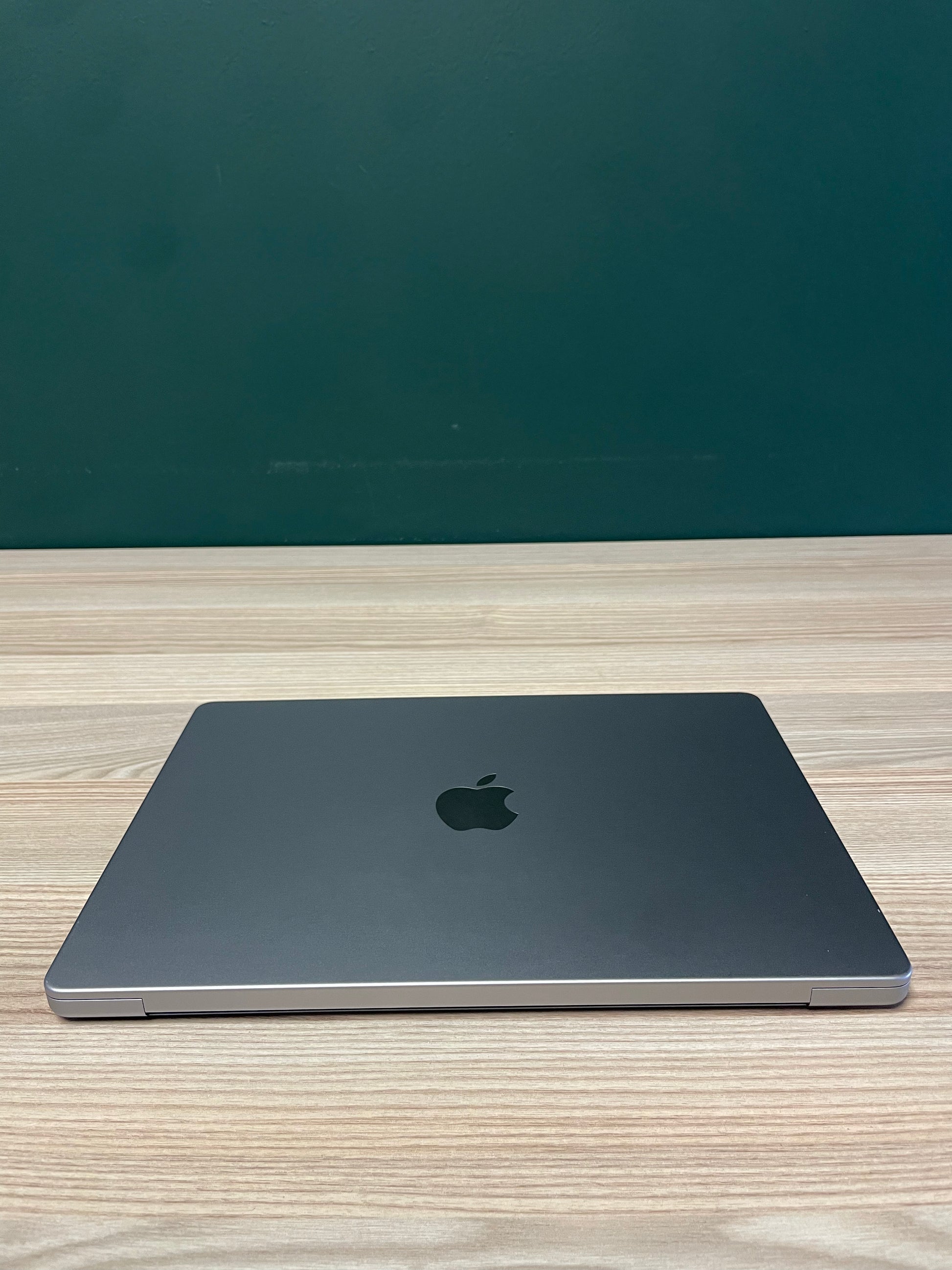 MacBook Pro 14-inch With M1 Pro Chip 512GB | 16GB - Space Grey MacBook Pro 14-inch With M1 Pro Chip 512GB | 16GB - Space Grey
