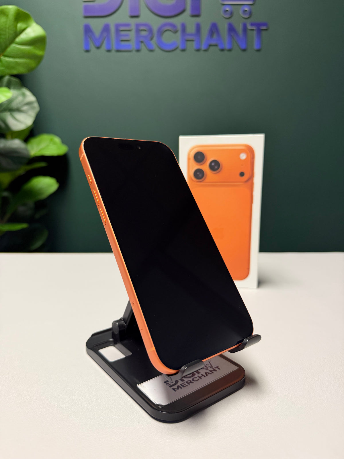 iPhone 17 Pro Max 256GB - Cosmic Orange (Pre-owned | B-Grade)